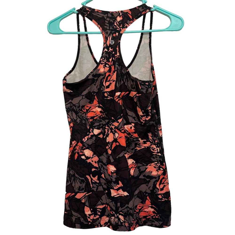 Lululemon racerback tank. Size 6. - Picture 2 of 6